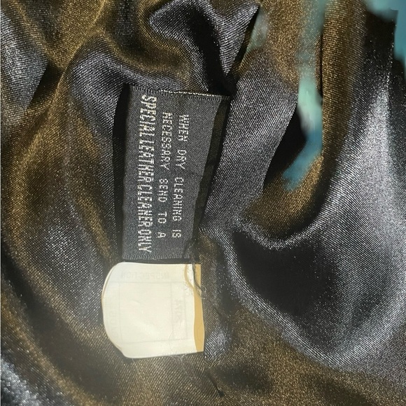 Wilson’s leather coat black women’s or men's small. - Picture 5 of 7